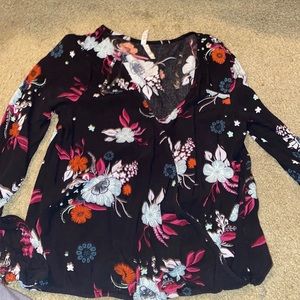 Cute long sleeve shirt